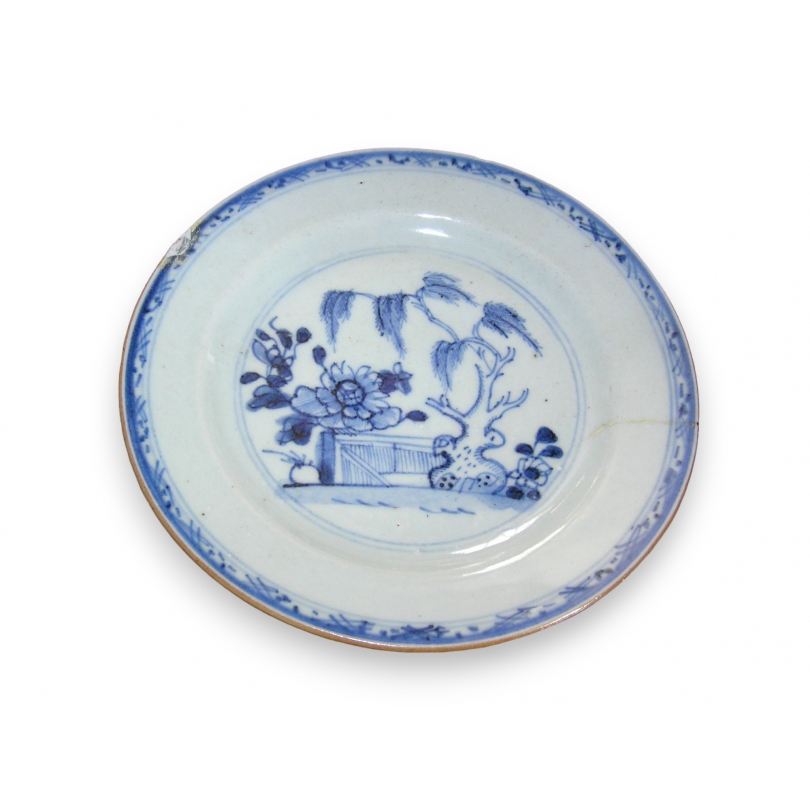 Assiette en porcelaine de Chine, dans