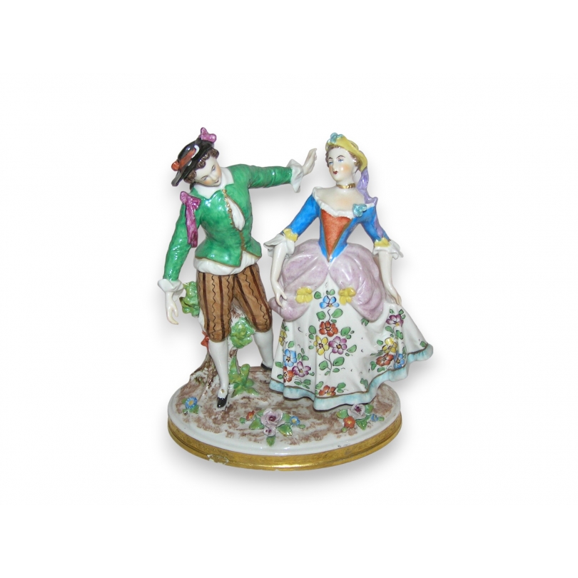 Groupe en porcelaine (ébréché)