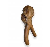 Casse-noix en bois sculpté de Brienz