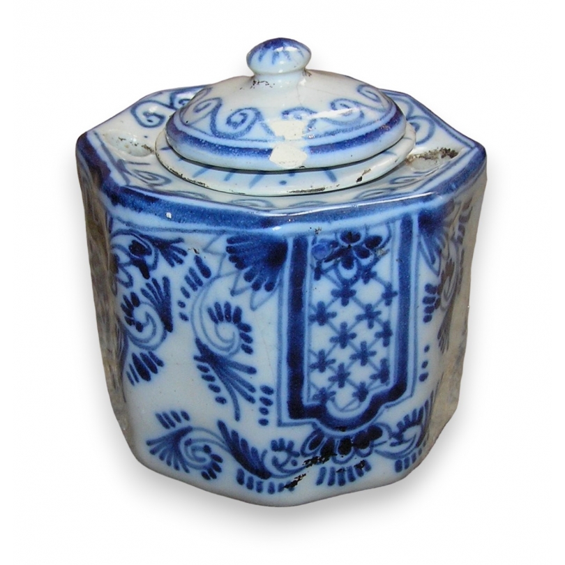 Delft earthenware inkwell from  Moinat SA  - Antiques and home décor