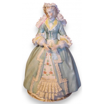 Statue en porcelaine