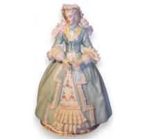 Statue en porcelaine