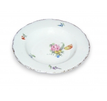 Petite assiette en porcelaine de Nyon