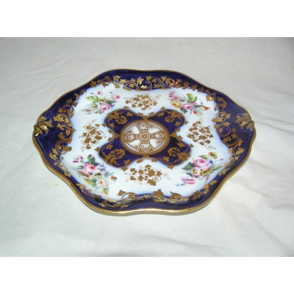 Porcelain dish, floral decoration blue