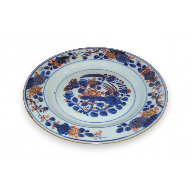 Assiette en porcelaine IMARI