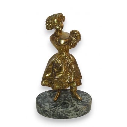 Bronze \"Fillette avec petit chien\"