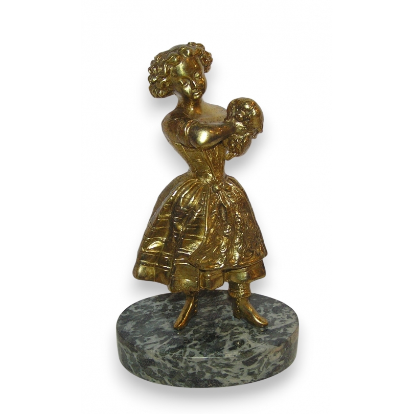Bronze \"Fillette avec petit chien\"