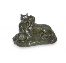Bronze "Chien-Chat", signé T. CARTIER