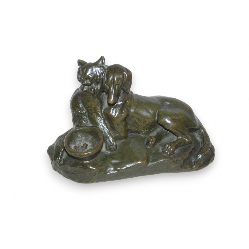 Bronze "Chien-Chat", signé T. CARTIER