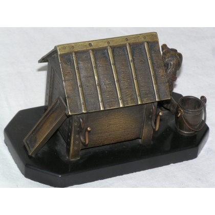 Bronze \"Chien\" avec niche en marbre noir
