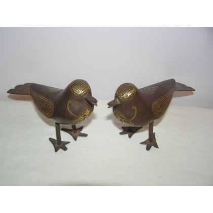 Pair of birds-iron with