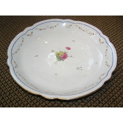 Dish in porcelain from Nyon (repaired)