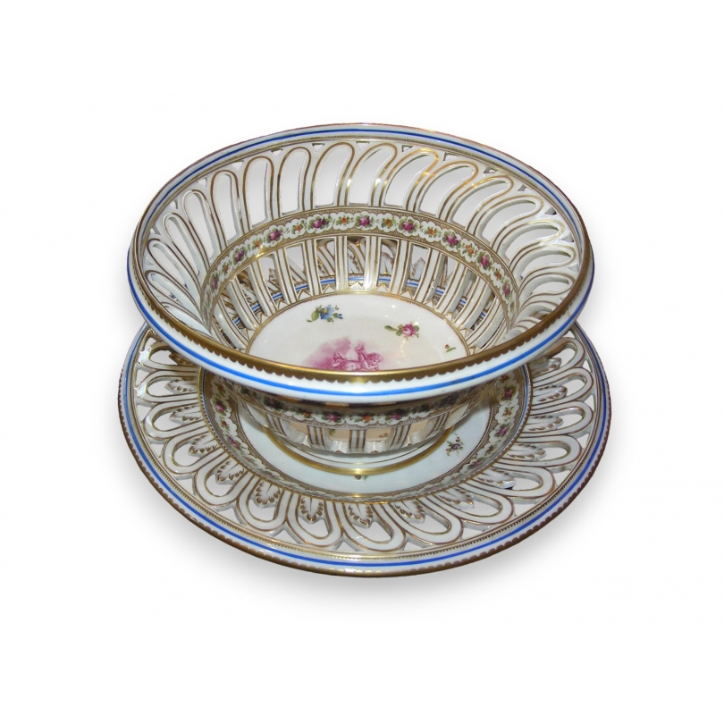 Corbeille en porcelaine de Nyon