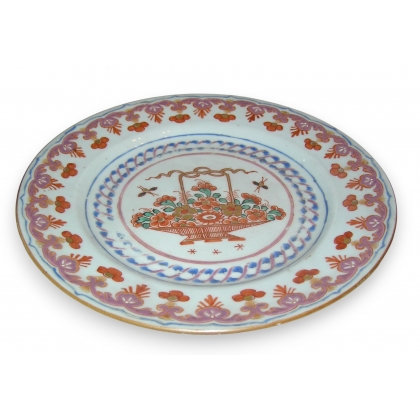 Plate in porcelain, China