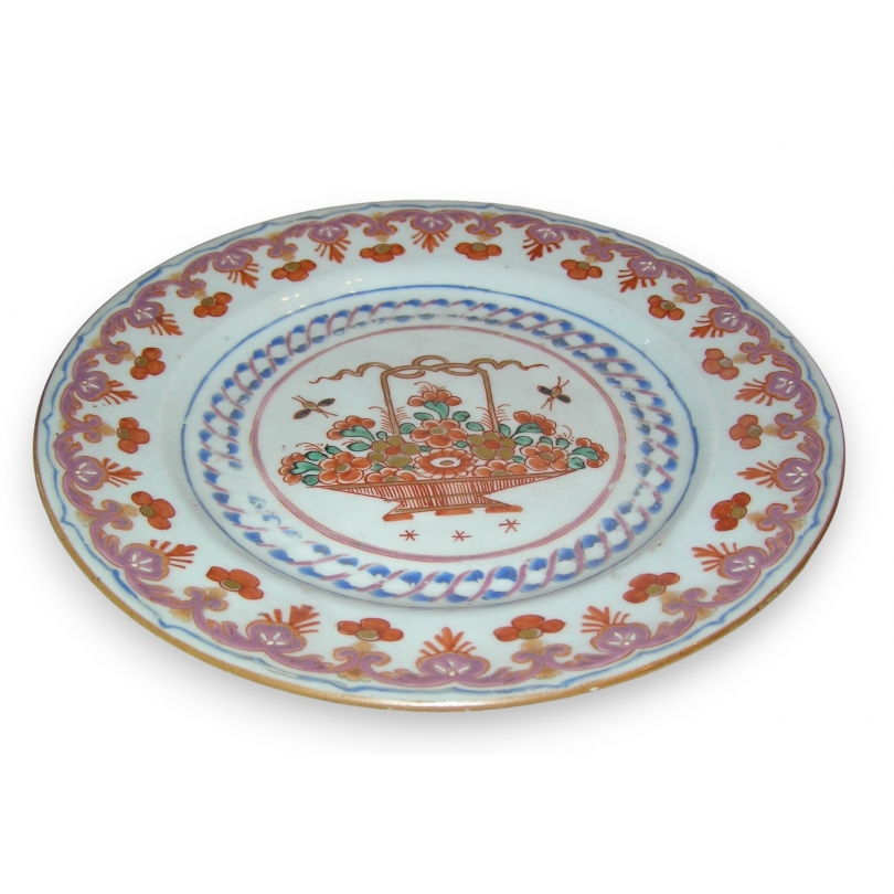 Assiette en porcelaine