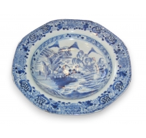 Assiette en porcelaine, décor bleu,