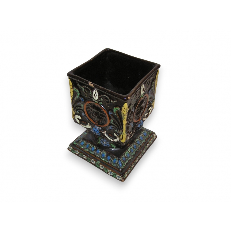  Vase carré de Thoune 19ème sur  Moinat SA  - Antiquités décoration