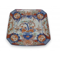 Assiette à pans coupés en porcelaine IMARI