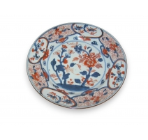 Assiette en porcelaine IMARI