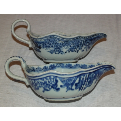 Pair of porcelain sauce boats, from  Moinat SA  - Antiques and home décor