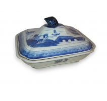 Soupière rectangulaire en porcelaine