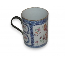 Chope en porcelaine