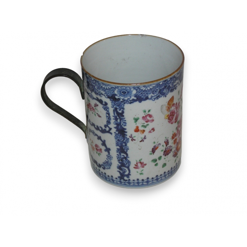 Chope en porcelaine