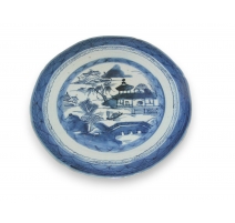 Assiette en porcelaine, décor