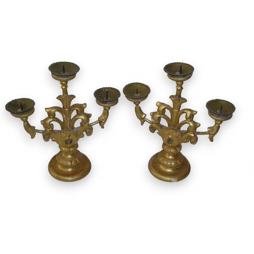 Paire de chandeliers dorés