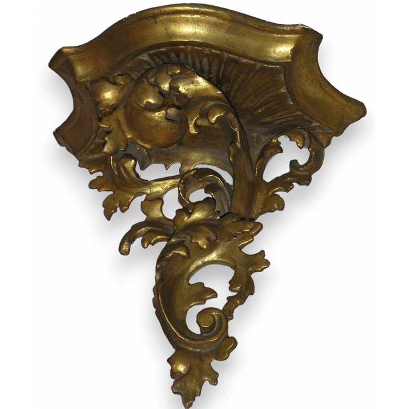 Petite console en bois sculptée