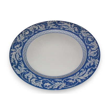 Assiette plate en porcelaine