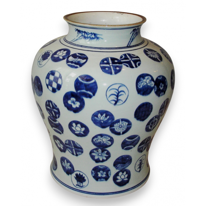 MINGH vase with porcelain neck, at  Moinat SA  - Antiques and home décor