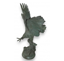 Aigle en bronze coloris vert