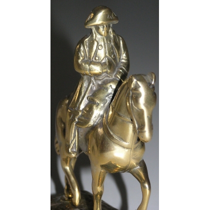 Statuette \"Napoléon à cheval\" en laiton