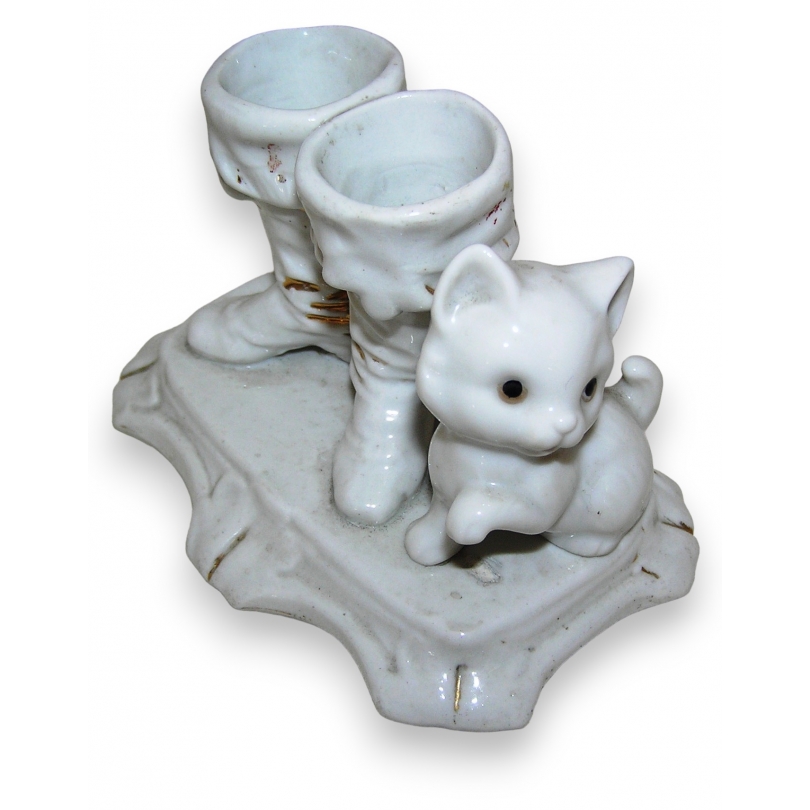 "Puss in Boots" porcelain set at Moinat SA – Antiques and home décor