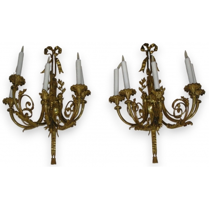  Paire d'appliques en bronze doré à 5 sur  Moinat SA  - Antiquités décoration