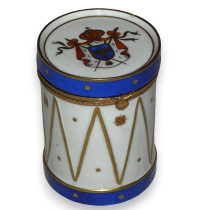 Boîte en porcelaine \"Tambour\"