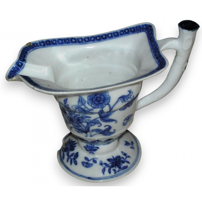 Pot en porcelaine (dans l'état)