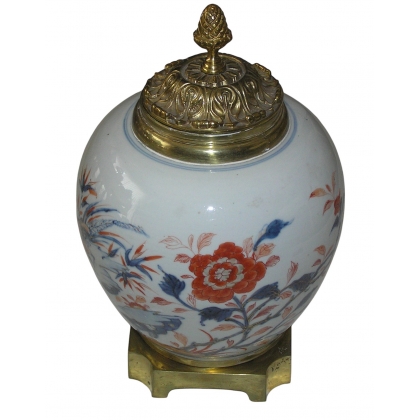 Potiche en porcelaine Imari