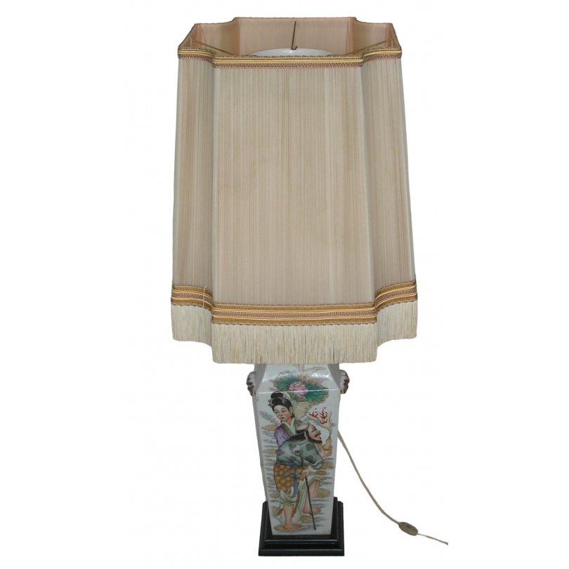 Lampe "Personnages" en porcelaine avec abat-jour