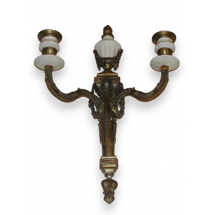  Applique en bronze et porcelaine sur  Moinat SA  - Antiquités décoration