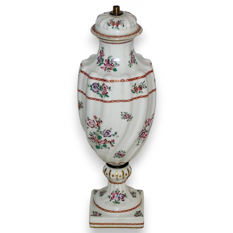  Pied de lampe Louis XVI en porcelaine sur  Moinat SA  - Antiquités décoration
