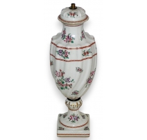 Pied de lampe Louis XVI en porcelaine