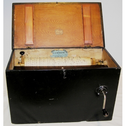 Barbarie organ, Italy, at  Moinat SA  – Antiques and decorative items