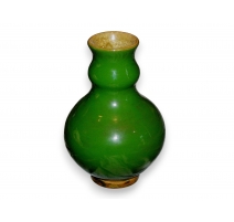Vase en terre cuite vernissée verte signé COUSTERE