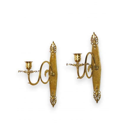 Pair of Directoire-style bronze wall lights by  Moinat SA  - Antiques and home décor