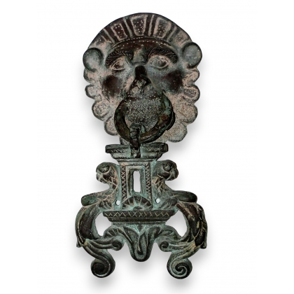 "Lion's Head" bronze door knocker at Moinat SA – Antiques and home décor