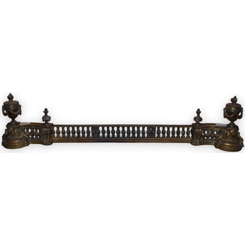  Paire de chenets Louis XVI en bronze sur  Moinat SA  - Antiquités décoration