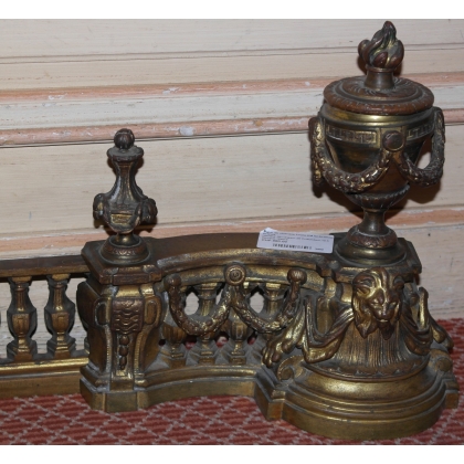  Paire de chenets Louis XVI en bronze sur  Moinat SA  - Antiquités décoration