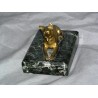 Bronze \"Chien\" sur socle en marbre vert